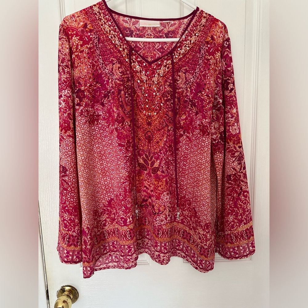 Woman’s Belle Kim Gravel beautiful blouse size large. EUC